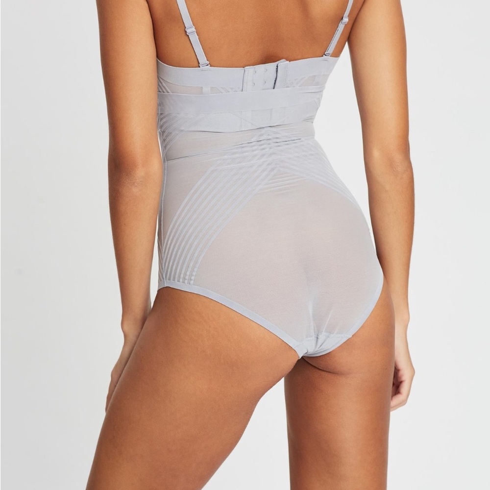 High waisted briefs size S - Picture 2 of 6